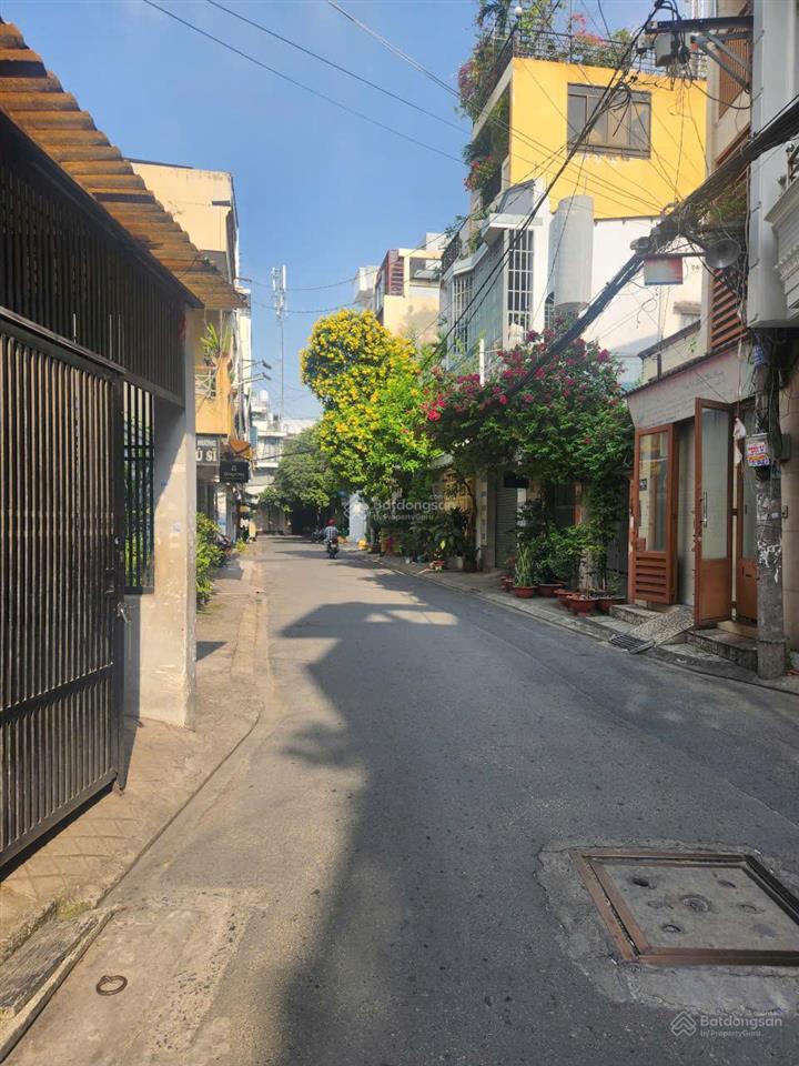 Nhà hẻm xe hơi, sát mặt tiền đường gò dầu phường tân quý quận tân phú 5x20m 3 lầu