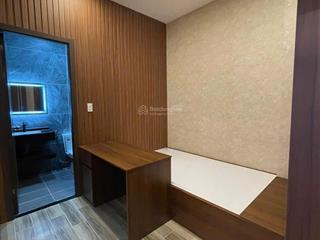 Hiếm có quận 5 chdv nguyễn thời trung  4 tầng  11pn/11wc  cn 71m2  dòng tiền sẵn 600tr/năm