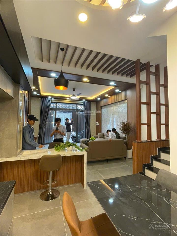 Bán nhà 5 tầng nguyễn ngọc lộc quận 10, nội khu hẻm 606 của 3 tháng 2 chỉ 8.2 tỷ