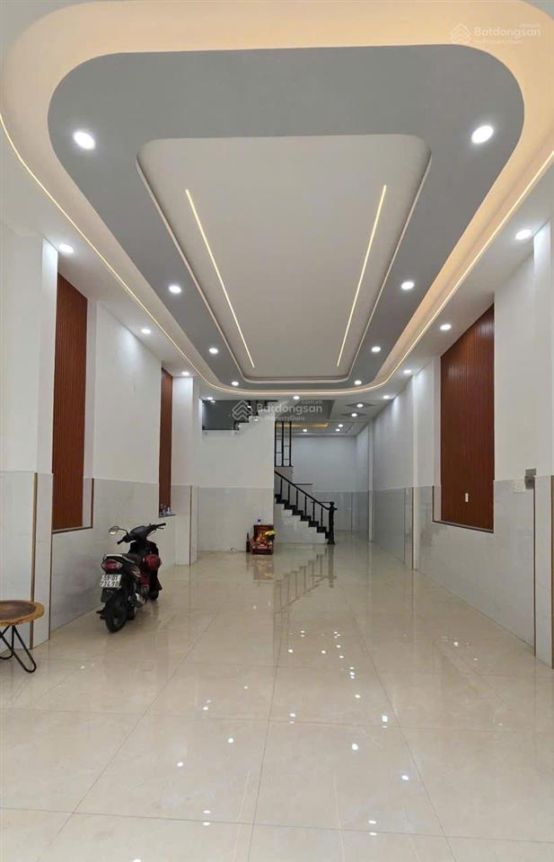Xe hơi đỗ cửa!!! quận 10 đường 3 tháng 2 5 tầng lầu chỉ 9.1 tỷ