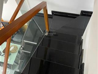 Nhà hẻm 4m trần phú  an dương vương , quận 5. 3.9x14.5m cn57m2, 3 tầng lầu