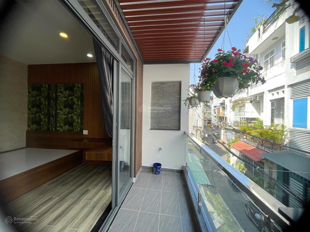 Mặt tiền sư vạn hạnh phường 10 quận 10 5 tầng lầu 11,7 tỷ