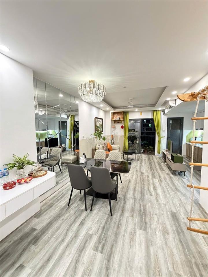 Căn hộ 70m2 mới tinh
