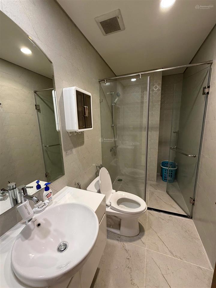 Chính chủ bán căn hộ 1 phòng ngủ full nội thất view pháo hoa