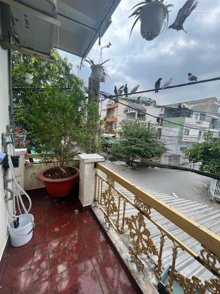 Nhà bán căn góc 3tầng 6 x 10,7dt sàn 187m2  3pn, 3 wc giá 9 tỷ5  mt 16m kdc bình hưng, bh, bc