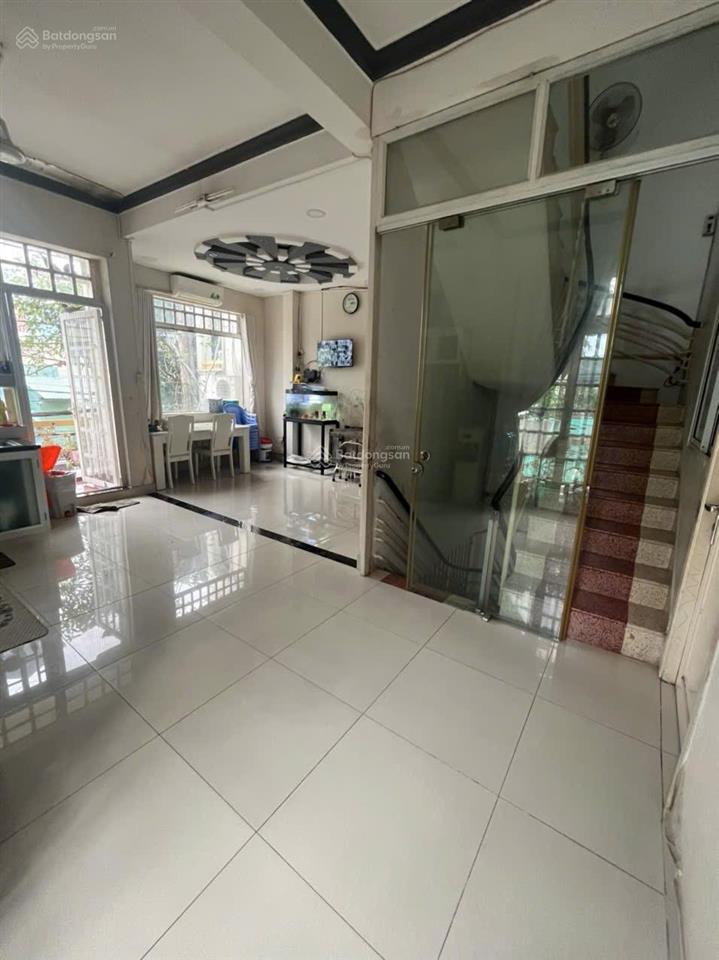 Nhà bán căn góc 3tầng 6 x 10,7dt sàn 187m2  3pn, 3 wc giá 9 tỷ5  mt 16m kdc bình hưng, bh, bc