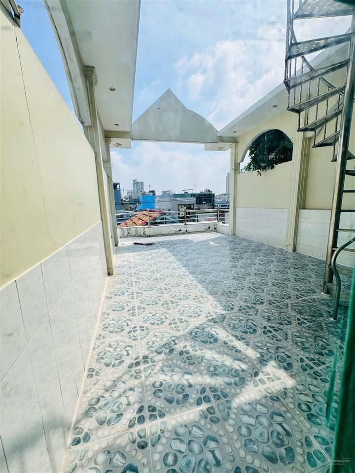 Nhà bán 3 tầng 124.2m2 (3,9 x 25m) 4pn, mặt tiền thụt ô tô đậu trong nhà đường ba đình 10tỷ9 tl
