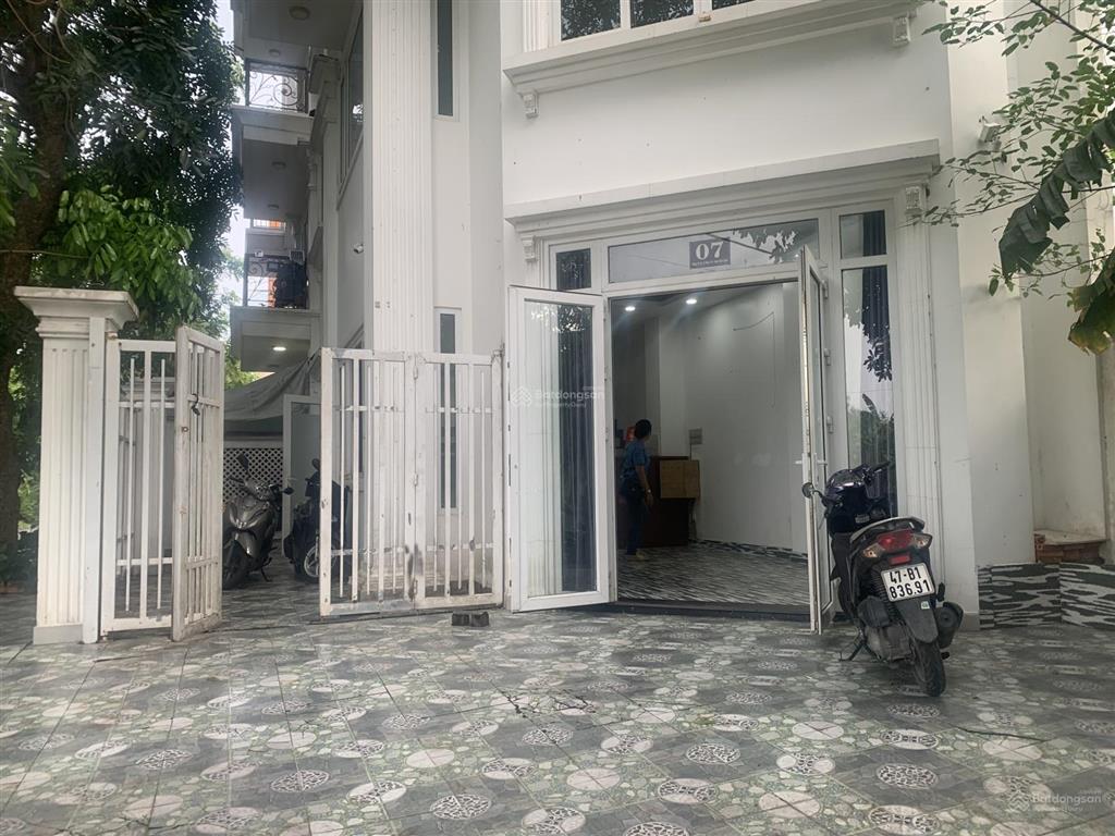 Nhà bán căn góc 6 tầng  7 x 19m  kdc 13c (greenlife) phong phú bình chánh cũ  sổ hh công đủ