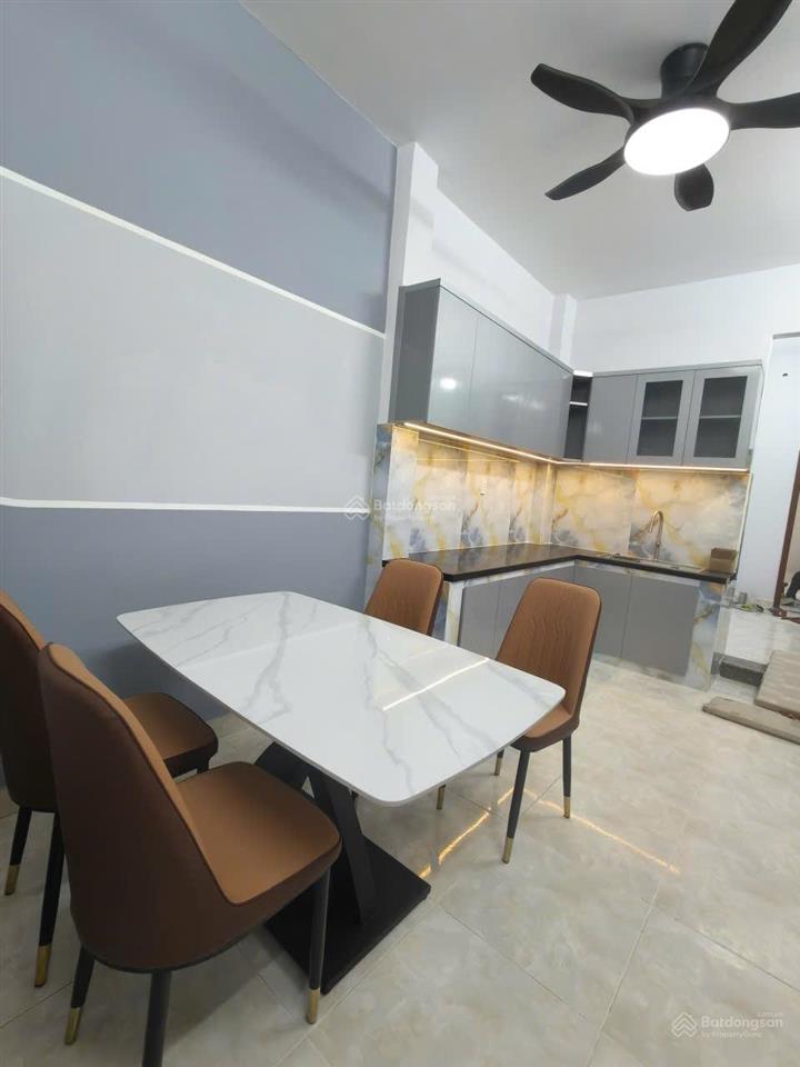 Nhà bán trệt, lầu mới đẹp full nội thất  62m2 (3x22) 3 pn, 2 wc  sàn và mái btct  sổ hồng hc đủ