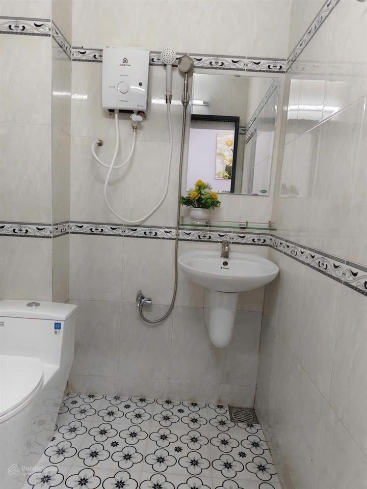 Nhà bán trệt, lầu mới đẹp full nội thất  62m2 (3x22) 3 pn, 2 wc  sàn và mái btct  sổ hồng hc đủ