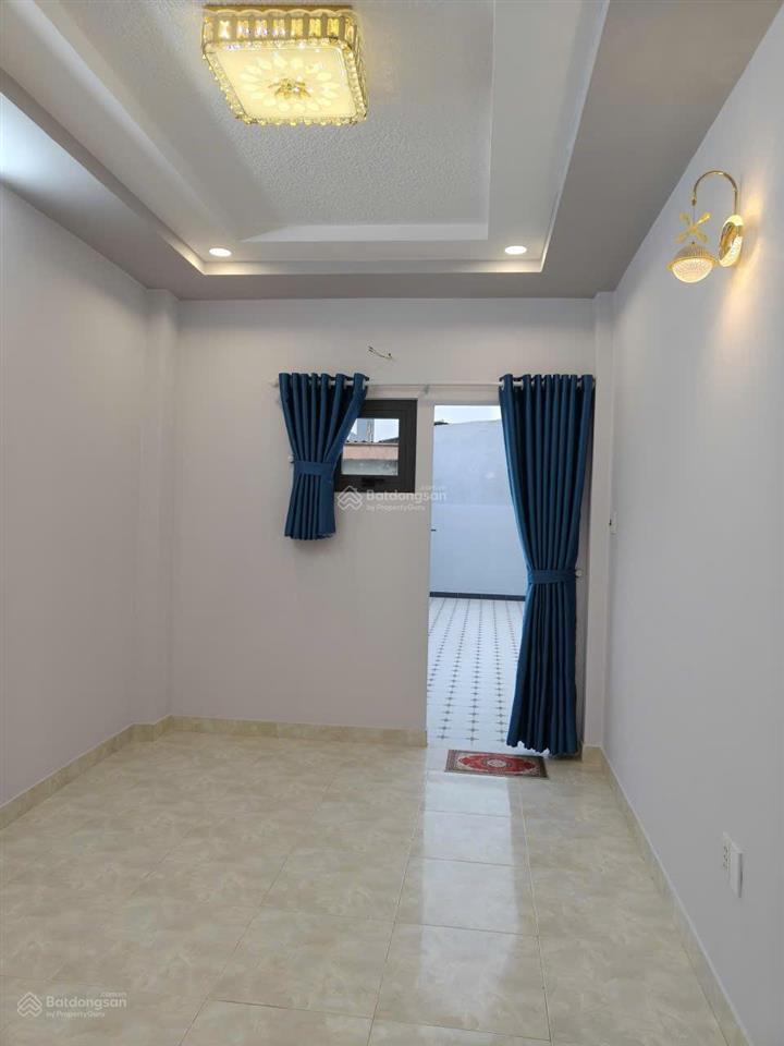 Nhà bán trệt, lầu mới đẹp full nội thất  62m2 (3x22) 3 pn, 2 wc  sàn và mái btct  sổ hồng hc đủ