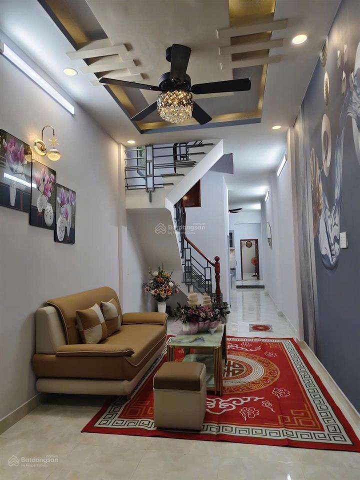 Nhà bán trệt, lầu mới đẹp full nội thất  62m2 (3x22) 3 pn, 2 wc  sàn và mái btct  sổ hồng hc đủ