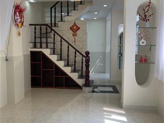 Nhà bán căn góc 3 tầng3,9 x 103 pn,3 wchẻm thông 3,5m dương bá trạc p2q8 cũsổ hồng riêng