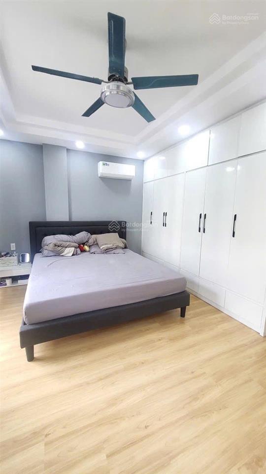 Nhà thuê 4 tầng đẹp5 x 1260m25 pn,4 wc full nội thất mt 12m kdc senturia nam saà gòn binh hưng