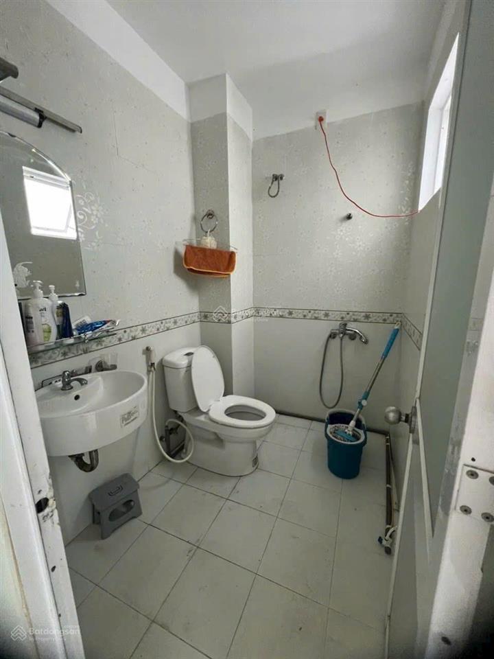 Nhà bán 3 tầng + st140m27 x 19,57pn,6 wc mặt tiền 12m kdc phong phú 5 xã phong phú bình chánh