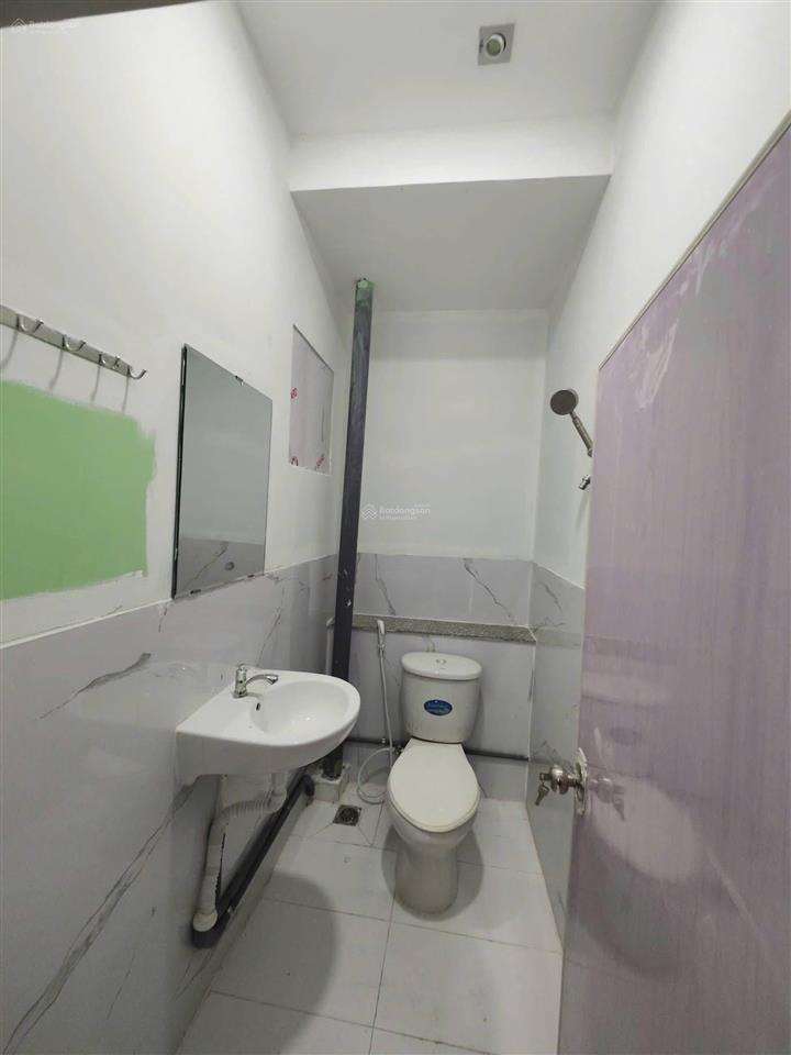 Nhà bán 3 tầng + st140m27 x 19,57pn,6 wc mặt tiền 12m kdc phong phú 5 xã phong phú bình chánh
