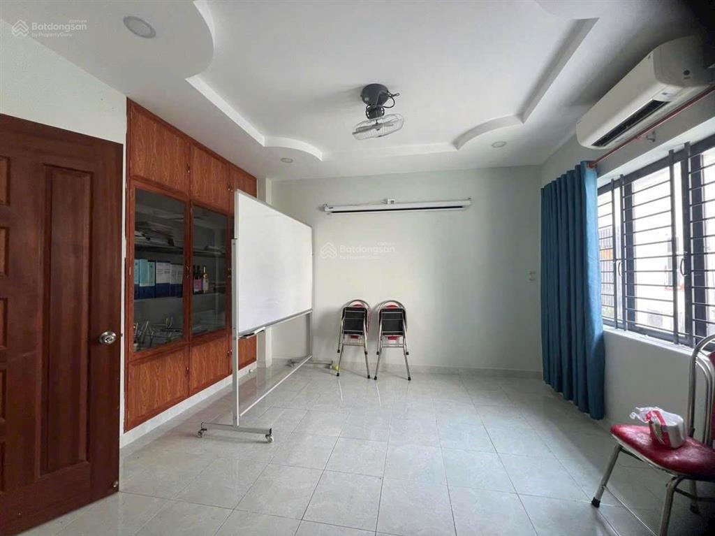 Nhà bán 3 tầng + st140m27 x 19,57pn,6 wc mặt tiền 12m kdc phong phú 5 xã phong phú bình chánh
