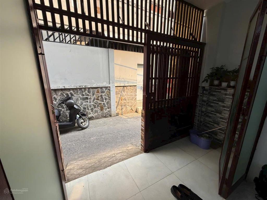 Nhà bán trệt, lầu  3,5x11,8  43m2  hẻm xe ba gác 3,5m (số lẻ) phạm thế hiển p4q8, sổ hr, h công
