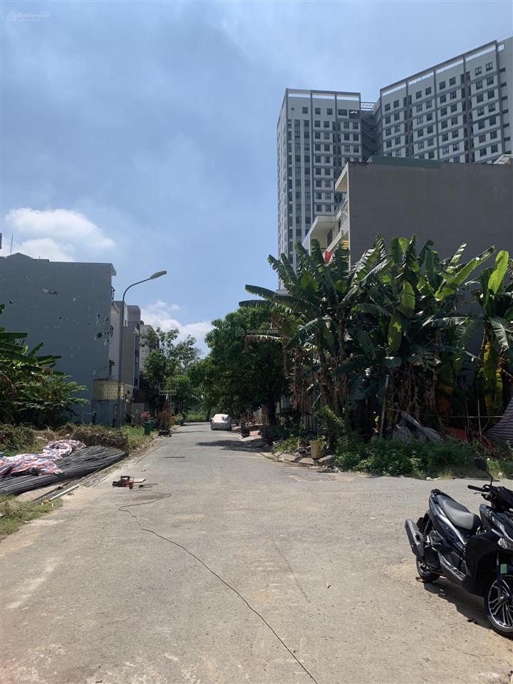 Bán đất 5 x 20100m2 chưa móng kdc 13e intresco sau lưng trường đh văn hiến,xã phong phú, b chánh