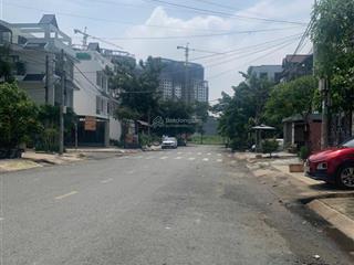 Bán đất 5 x 20100m2 ,có cọc móng ở đất mặt tiền 20m trịnh quang nghị  kdc phú lợi hai thành p7q8