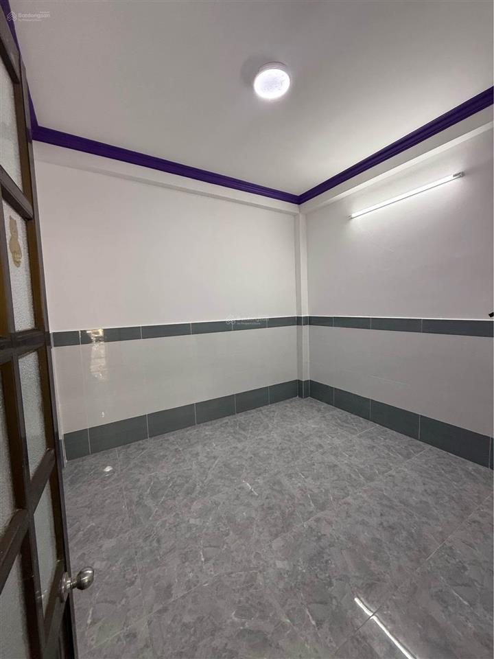 Nhà bán trệt,lầu mới đẹp 54m2(3,7 x15) nở hậu 4m3 pn,2wchẻm xe ba gác 3,5m hẻm âu dương lân p2q8