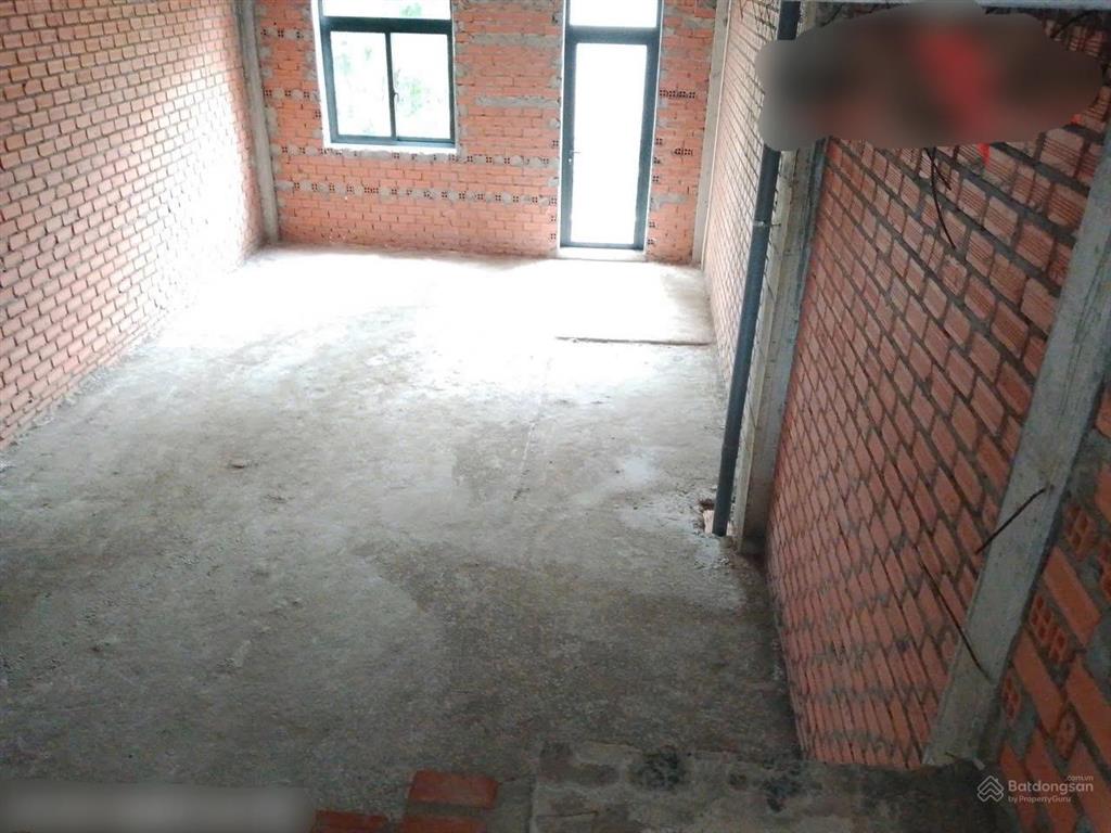 Bán biệt thự căn góc 11 x 20208m23 tầng 5 pn,5 wc kdc 13e intresco xã phong phú bình chánh cũ