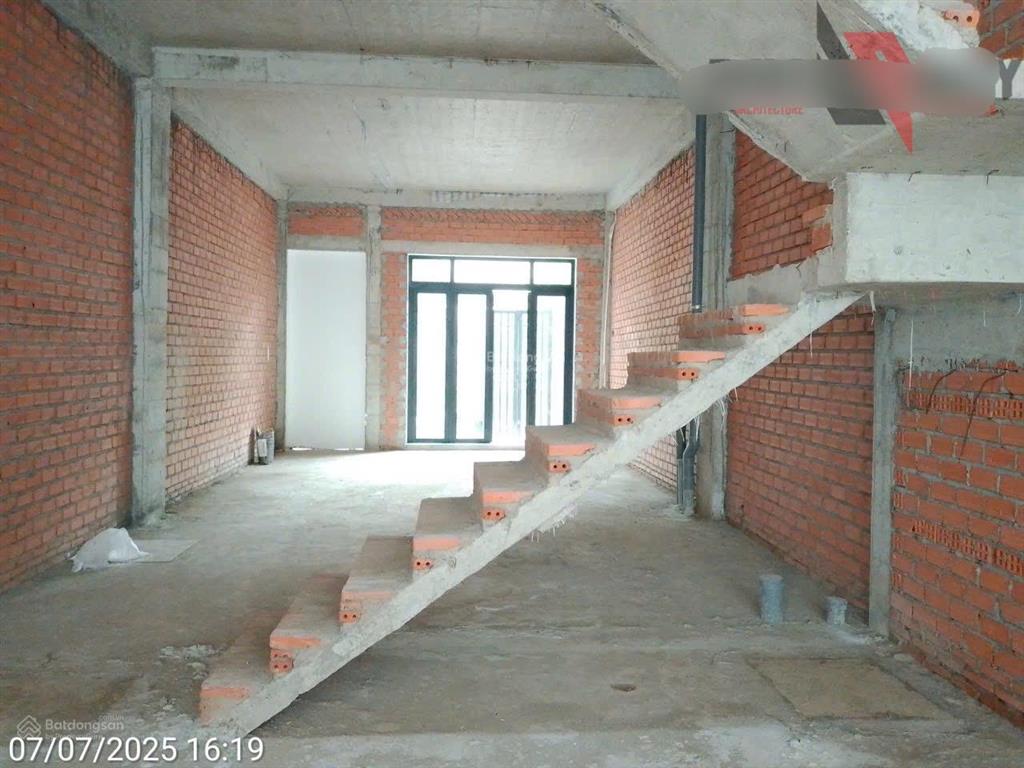 Bán biệt thự căn góc 11 x 20208m23 tầng 5 pn,5 wc kdc 13e intresco xã phong phú bình chánh cũ