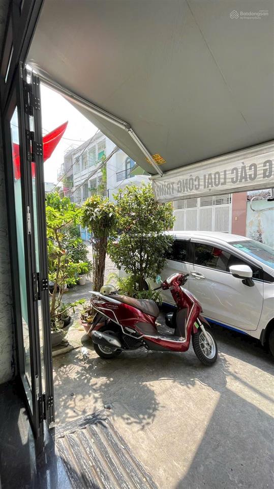 Nhà bán căn góc vị trí hẻm ô tô 3 tầng+lửng52,6m23,7 x 13 nở hậu 4,3m đường nguyễn trãi p2q5 cũ