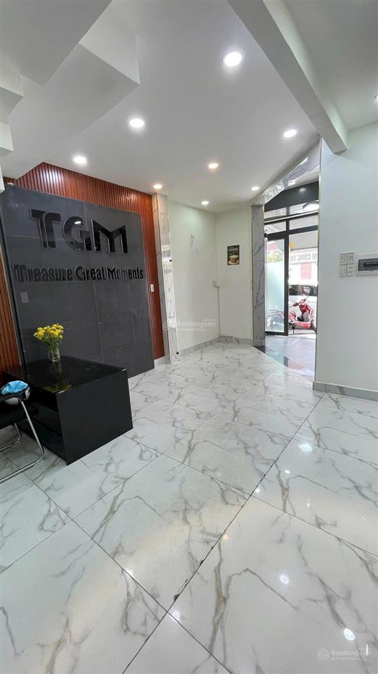 Nhà bán căn góc vị trí hẻm ô tô 3 tầng+lửng52,6m23,7 x 13 nở hậu 4,3m đường nguyễn trãi p2q5 cũ