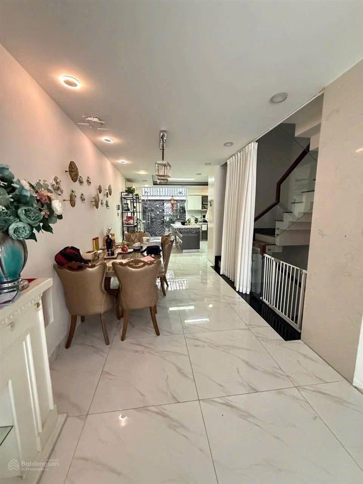 Nhà bán hầm +4 tầng thang máy 5 x 22110m25 pn,full nội thất cao cấp kdc đại phúc, bình hưng, bc