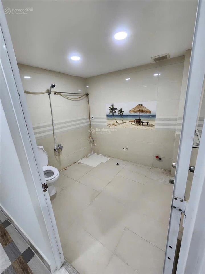 Nhà bán trệt,lửng4,07 x 40dt đất150m2 dt xây dựng105m24pn mặt tiền kd quốc lộ 50 xã phong phú