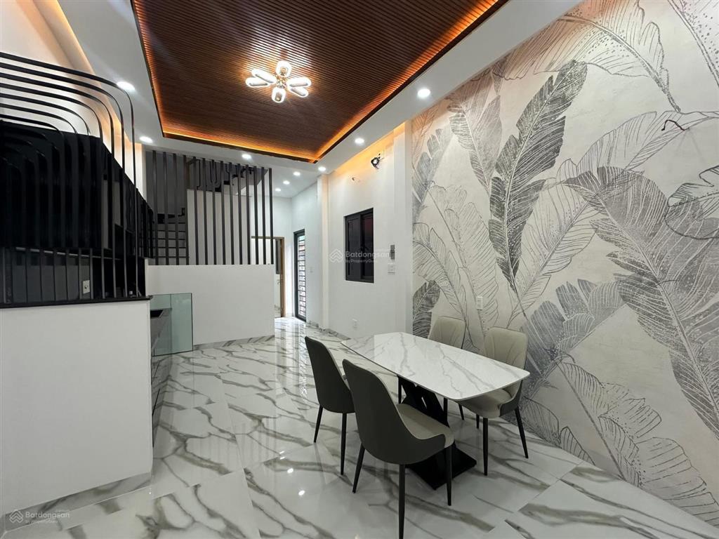 Nhà bán c góc 4 tầng xây mới 100%3,6 x 145 pn,4 wc hẻm thông 4m dương bá trạc nguyễn t tần p2q8