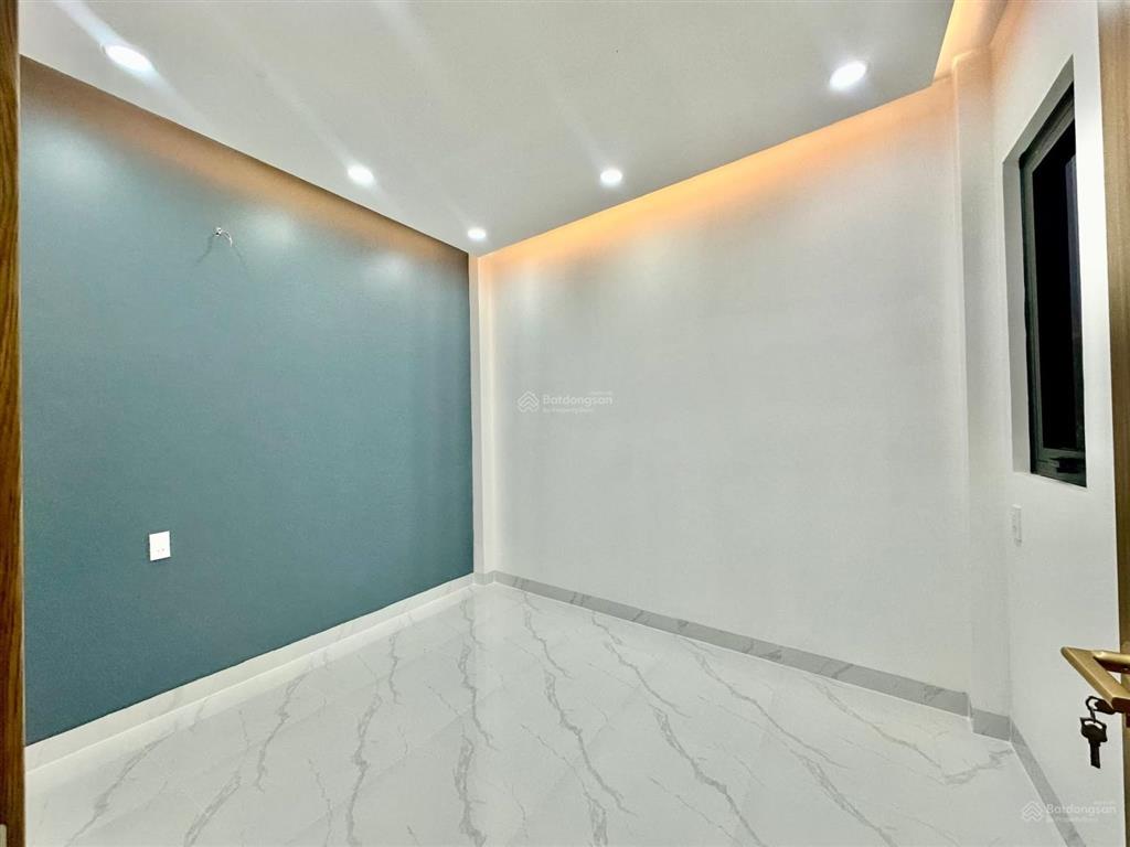 Nhà bán c góc 4 tầng xây mới 100%3,6 x 145 pn,4 wc hẻm thông 4m dương bá trạc nguyễn t tần p2q8