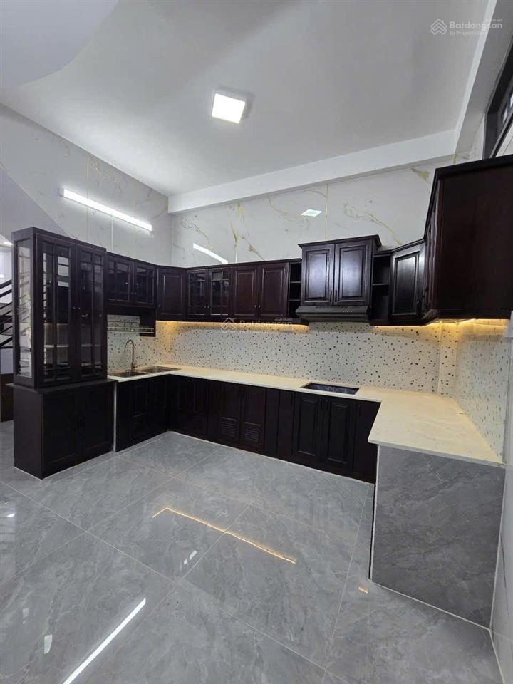 Nhà bán 4 tầng mới đẹp  4x12m 4pn, 3wc  mt nội bộ 10m đường 302b bông sao p5 q8. sổ hồng hc đủ