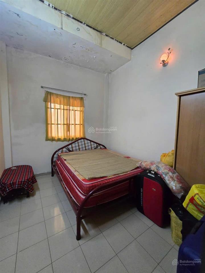 Nhà bán 3 tầng 3.3x15,8m45m2  4 pn, 3 wc mặt tiền đường nhựa 10m thông hưng phú p9 q8. sổ hồng hc