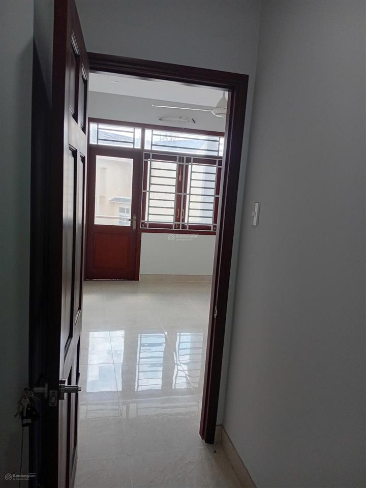 Nhà bán mới  hầm + 4 tầng  5 x 20  100m2  kdc đại phúc đường 12m xã bình hưng, bình chánh