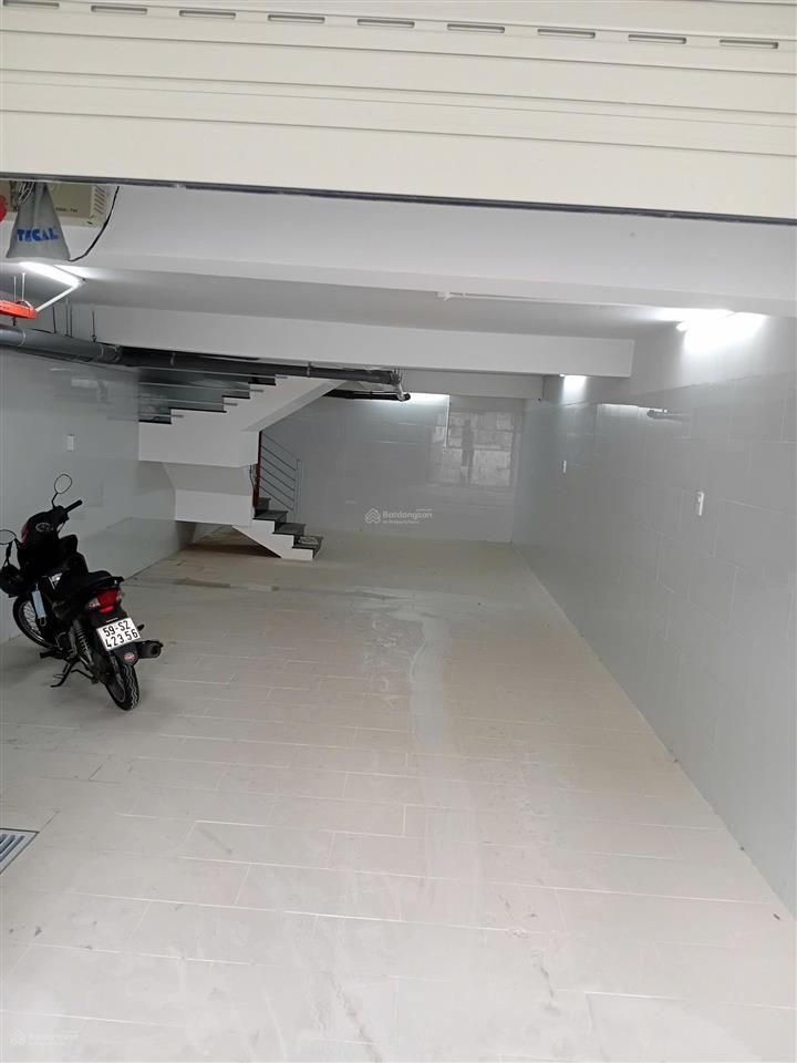 Nhà bán mới  hầm + 4 tầng  5 x 20  100m2  kdc đại phúc đường 12m xã bình hưng, bình chánh