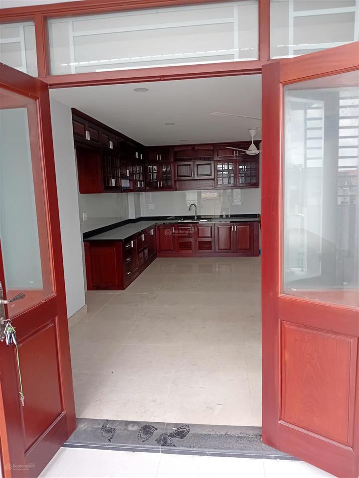 Nhà bán mới  hầm + 4 tầng  5 x 20  100m2  kdc đại phúc đường 12m xã bình hưng, bình chánh