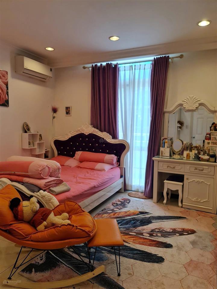 Nhà bán biệt thự mini 3 tầng  8,5 x 18  153m2  4 pn, 5 wc  kdc conic 13b phong phú, bình chánh.