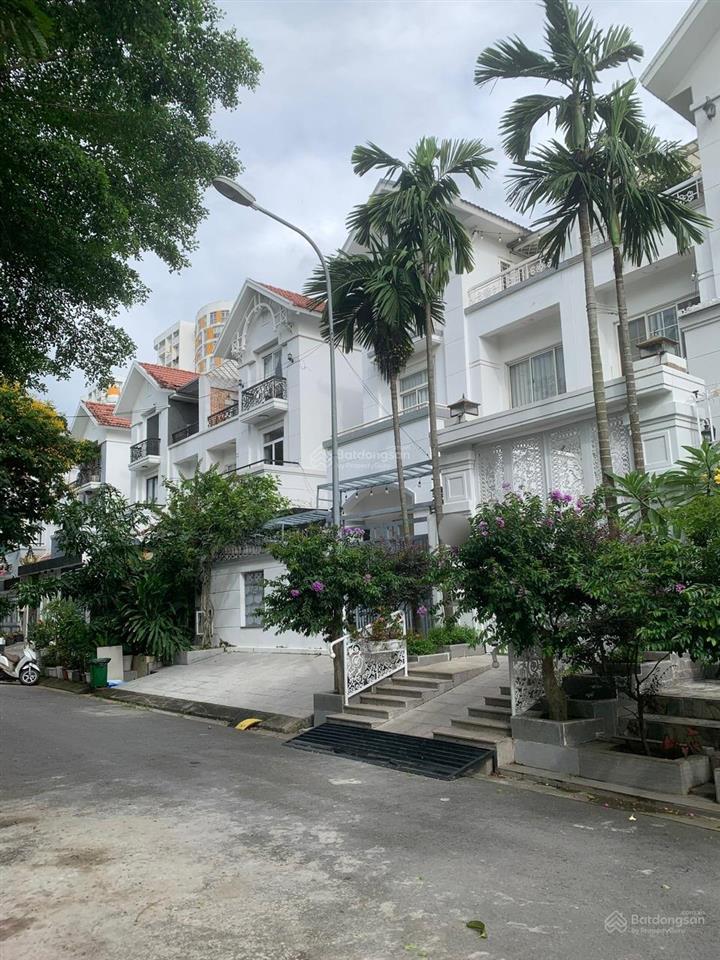 Nhà bán biệt thự mini 3 tầng  8,5 x 18  153m2  4 pn, 5 wc  kdc conic 13b phong phú, bình chánh.
