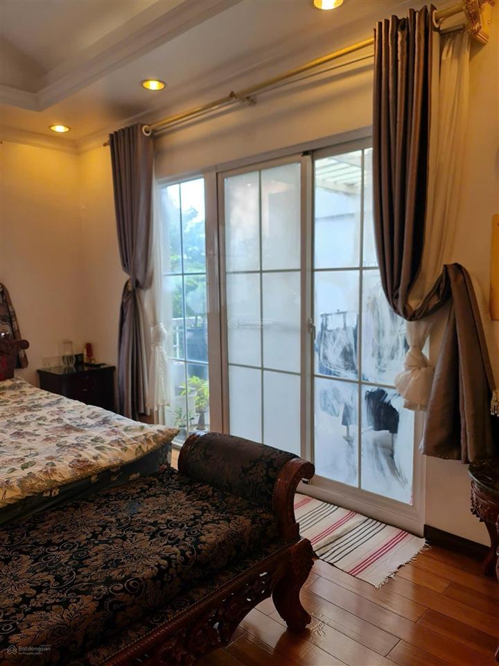 Nhà bán biệt thự mini 3 tầng  8,5 x 18  153m2  4 pn, 5 wc  kdc conic 13b phong phú, bình chánh.