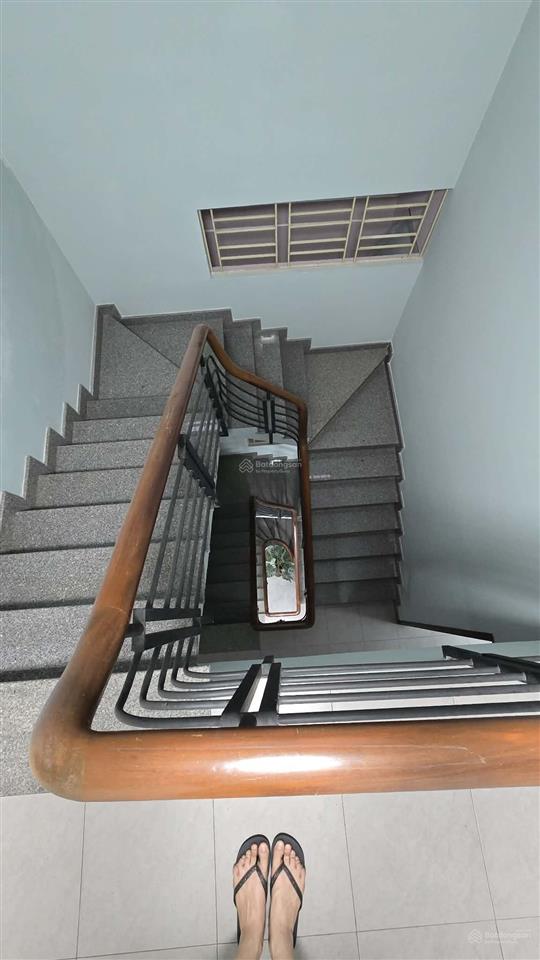 Nhà thuê 4 tầng 5 x 20  100m2  4 pn, 5 wc đường 12m  267 ba tơ liền kề kdc phú lợi p7q8