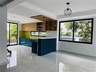 Bán biệt thư 3 tầng 10 x 20200m2 đường 12m kdc intresco 13e xã bình hưng ( phong phú b chánh cũ
