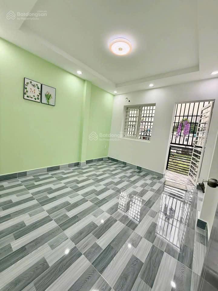 Nhà bán 3 tầng căn góc mới đẹp 4,3 x 103pn,3 wc hẻm 3,5m đường âu dương lân p3q8 cũ. sổ hr, hc đu