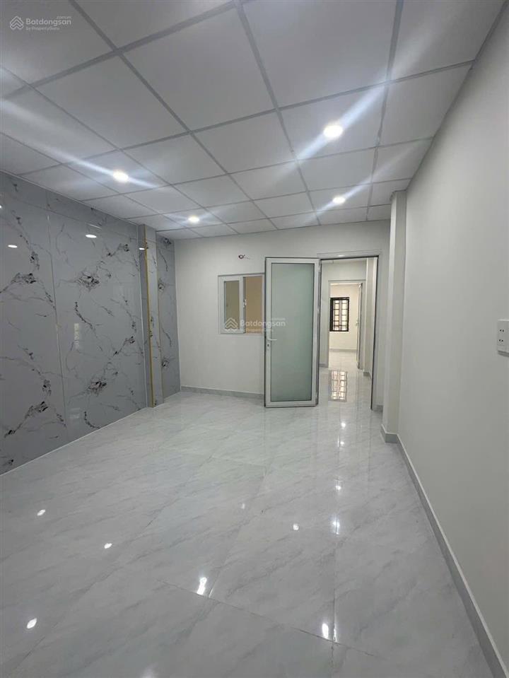 Nhà bán trệt, lầu mới đẹp 39m2(3,3 x 11( nở hậu 4m2)3 pn,2 wc hẻm 3m 125 nguyễn thị tần p1q8 cũ.