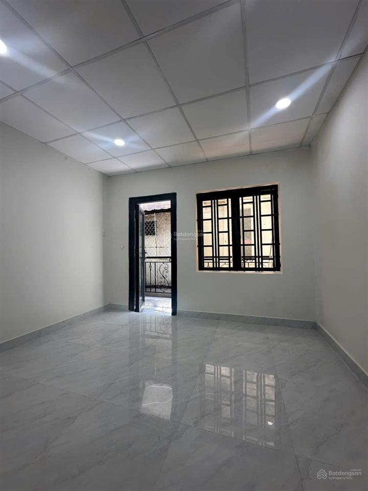 Nhà bán trệt, lầu mới đẹp 39m2(3,3 x 11( nở hậu 4m2)3 pn,2 wc hẻm 3m 125 nguyễn thị tần p1q8 cũ.