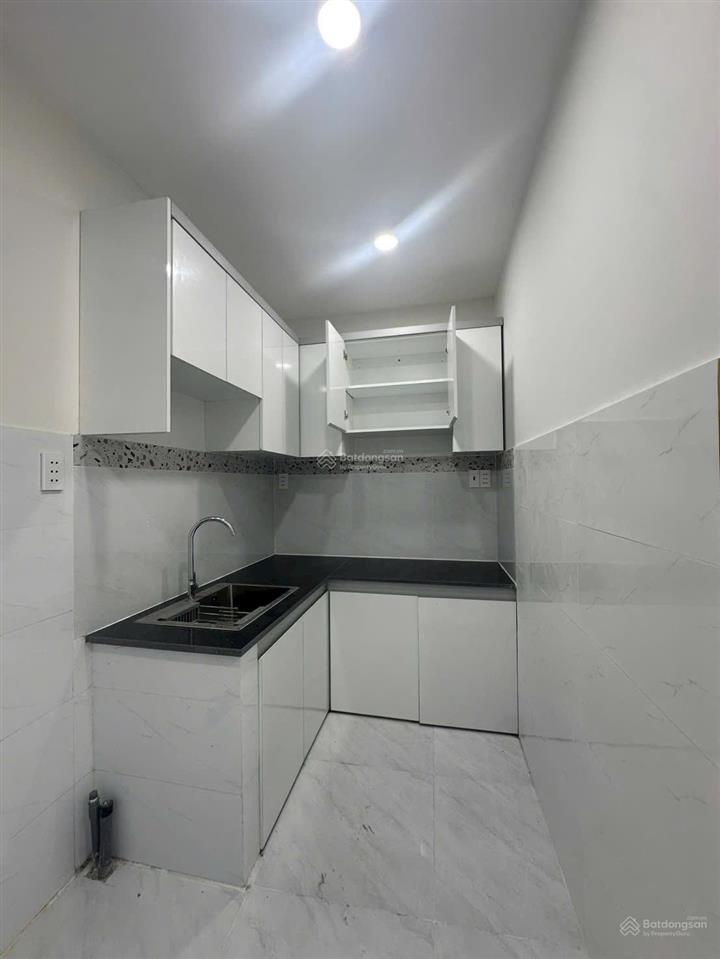 Nhà bán trệt, lầu mới đẹp 39m2(3,3 x 11( nở hậu 4m2)3 pn,2 wc hẻm 3m 125 nguyễn thị tần p1q8 cũ.