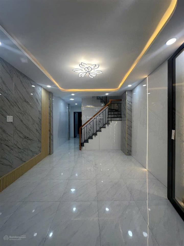 Nhà bán trệt, lầu mới đẹp 39m2(3,3 x 11( nở hậu 4m2)3 pn,2 wc hẻm 3m 125 nguyễn thị tần p1q8 cũ.