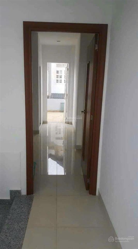Nhà thuê 4 tầng3 pn, 3 wc hẻm ô tô 8m thông đường áu dương lân q8 cũ 12 triệu/th