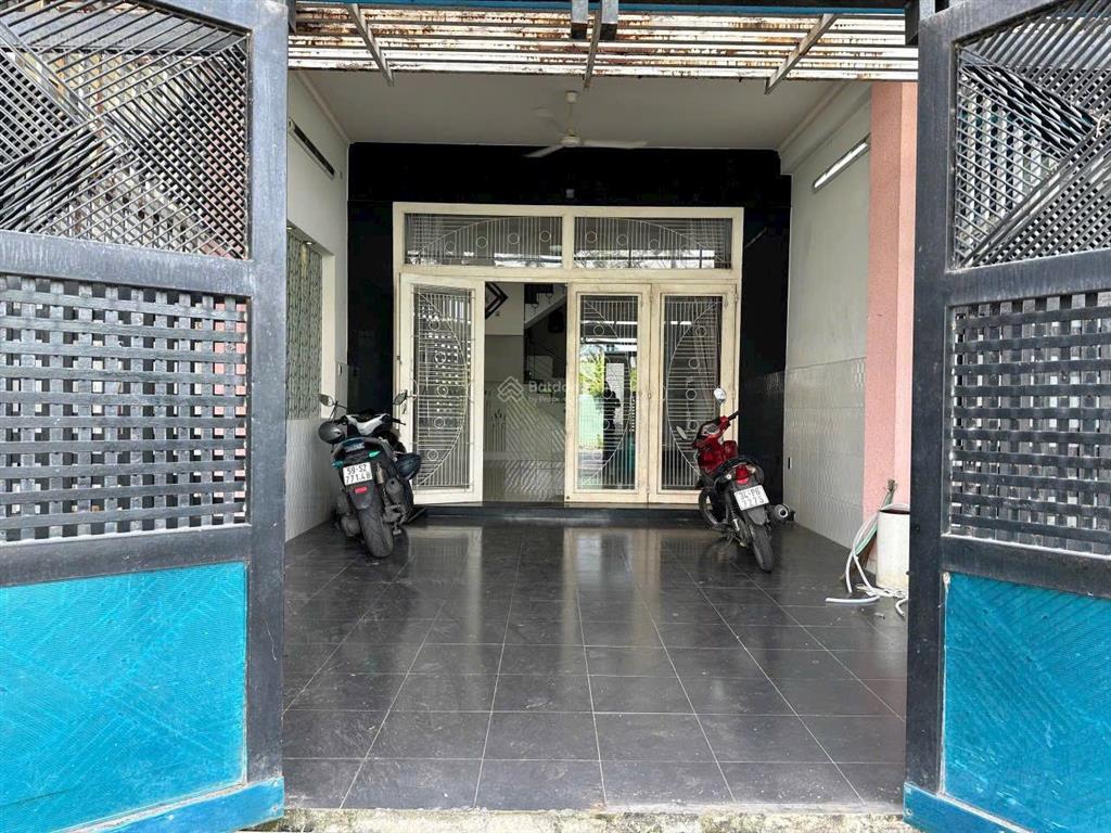 Nhà thuê 4 tầng  5 x 20m  100m2  5 pn, 5 wc  mt đường số 2  20m kdc 6b intresco, bình hưng